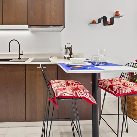 Idealement Situe - Et Paisible - Gk Apartman Beausoleil