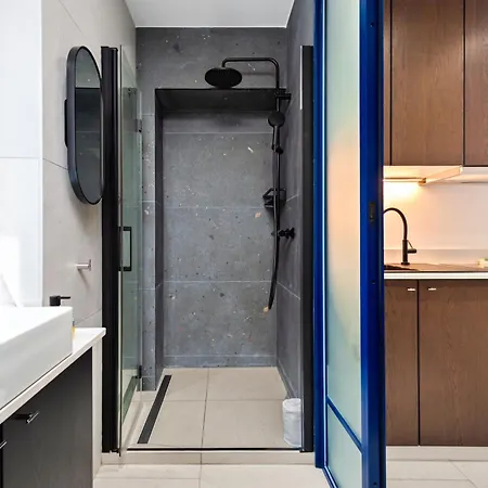 Idealement Situe - Et Paisible - Gk Apartman Beausoleil